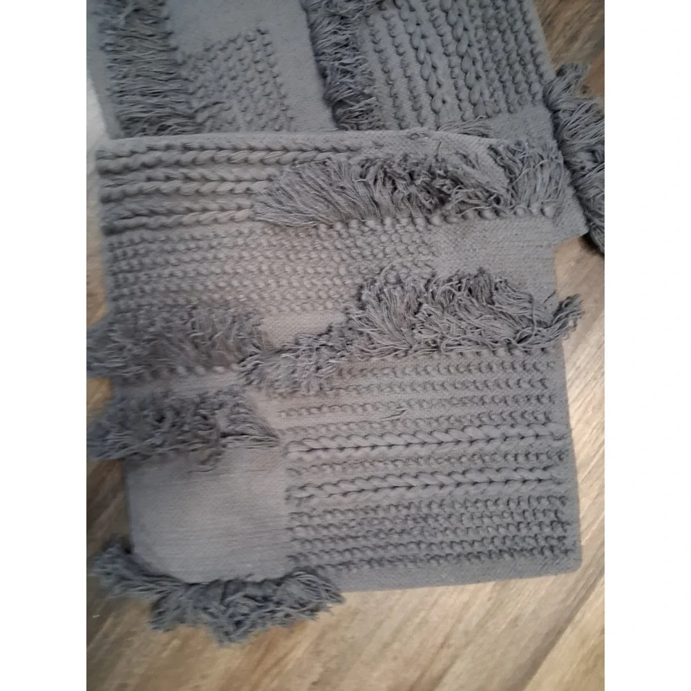 Foreside 2 Heavy Cable Knit Gray Pillow Covers Heavy Cotton Zip Closure 20X20‎